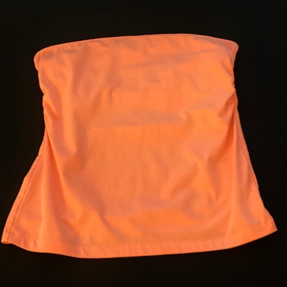 Set of Women’s strapless summer tops - Picture 4 of 6